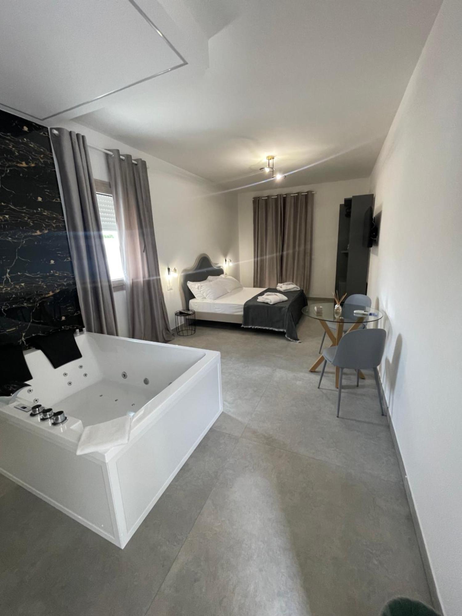 B&B Casa Giulivo 1 Pantanagianni Torre Santa Sabina Eksteriør billede